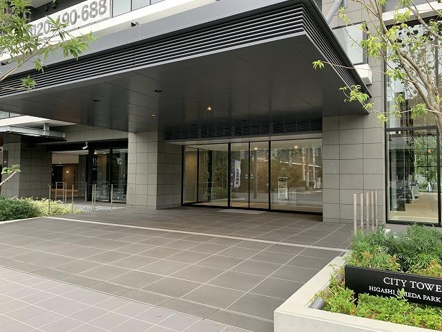 City Tower Higashi-Umeda Park Front — photograph 3