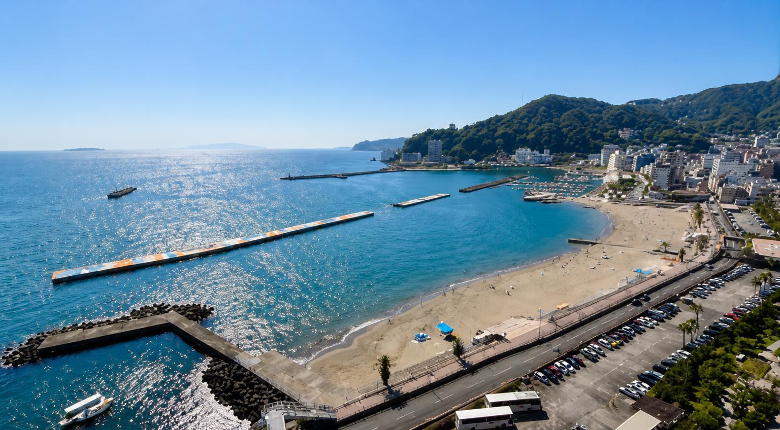 Zephyr Atami Beach Tower — photograph 3