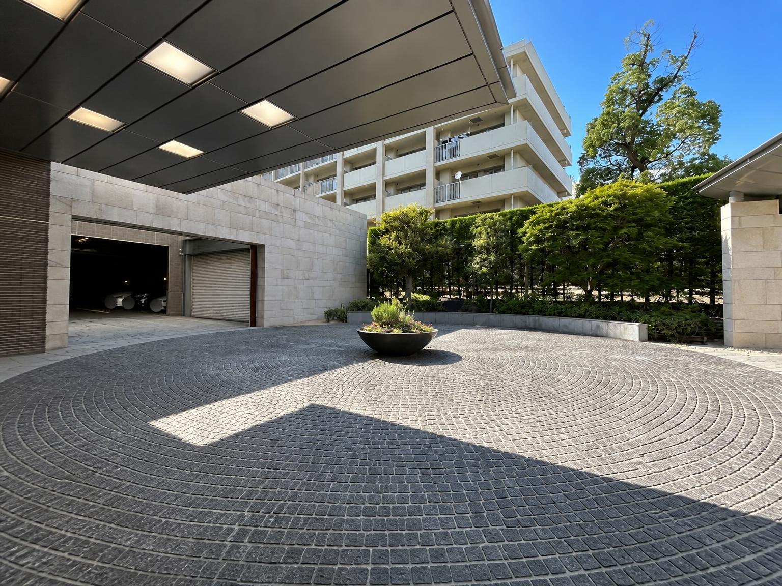 Sumiyoshi Honmachi Residence — photograph 3