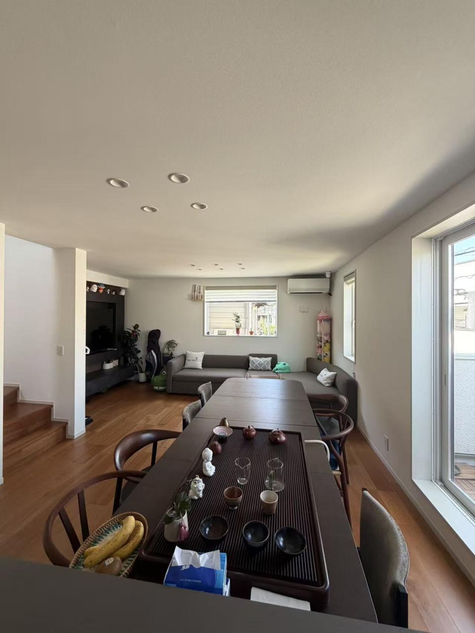 Modern Townhouse in Tokyo — photograph 2