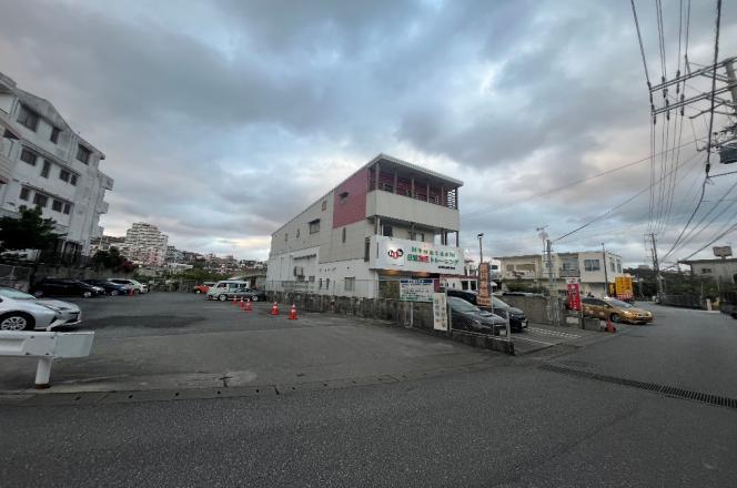 Detached House in Madanbashi, Tomigusuku — photograph 3