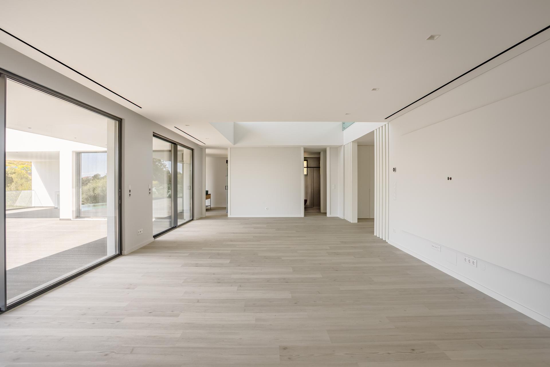 5-Bedroom House with Terrace in Cascais — photograph 4