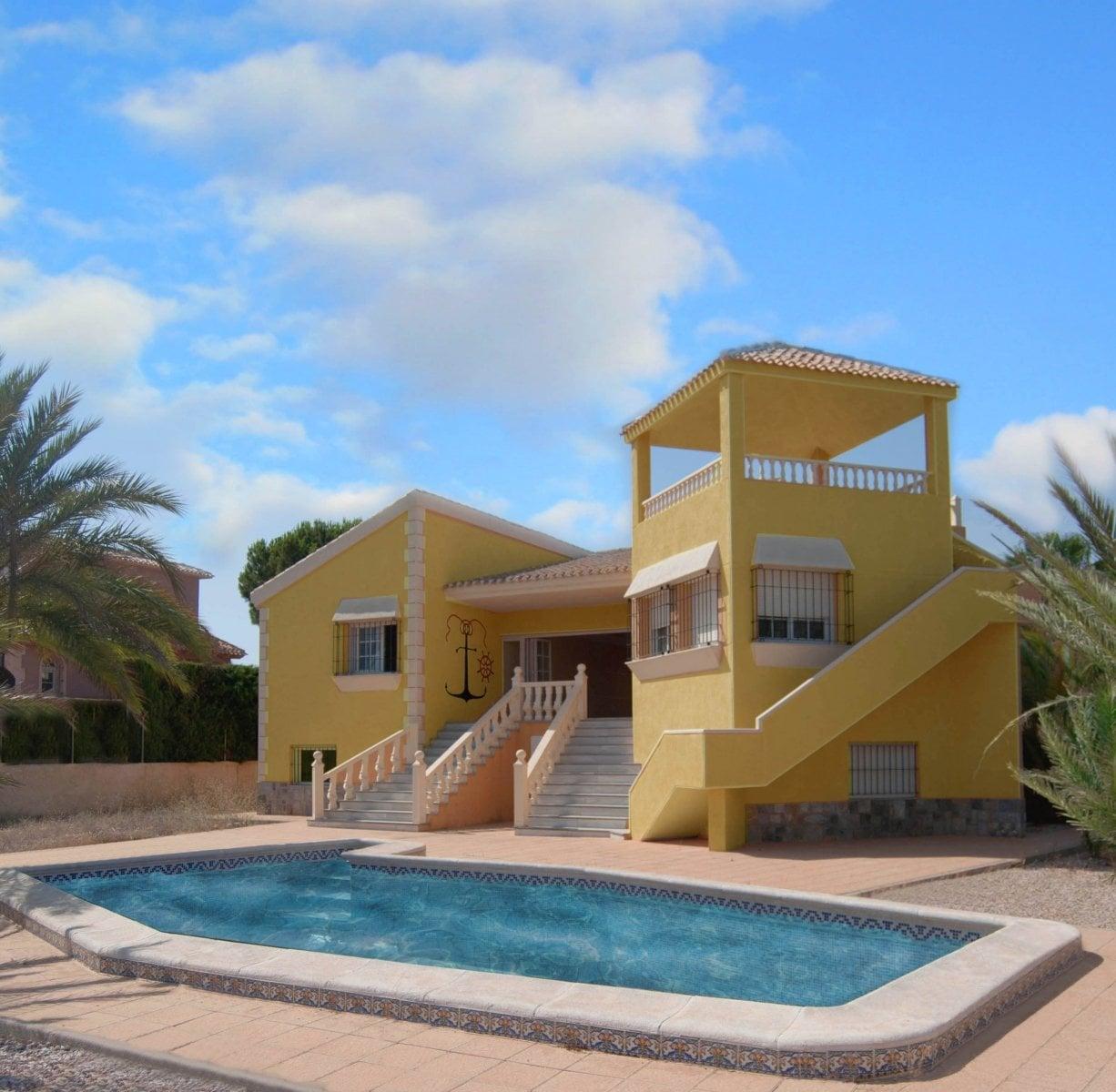 Apartments in La Manga del Mar Menor, Cartagena — photograph 1