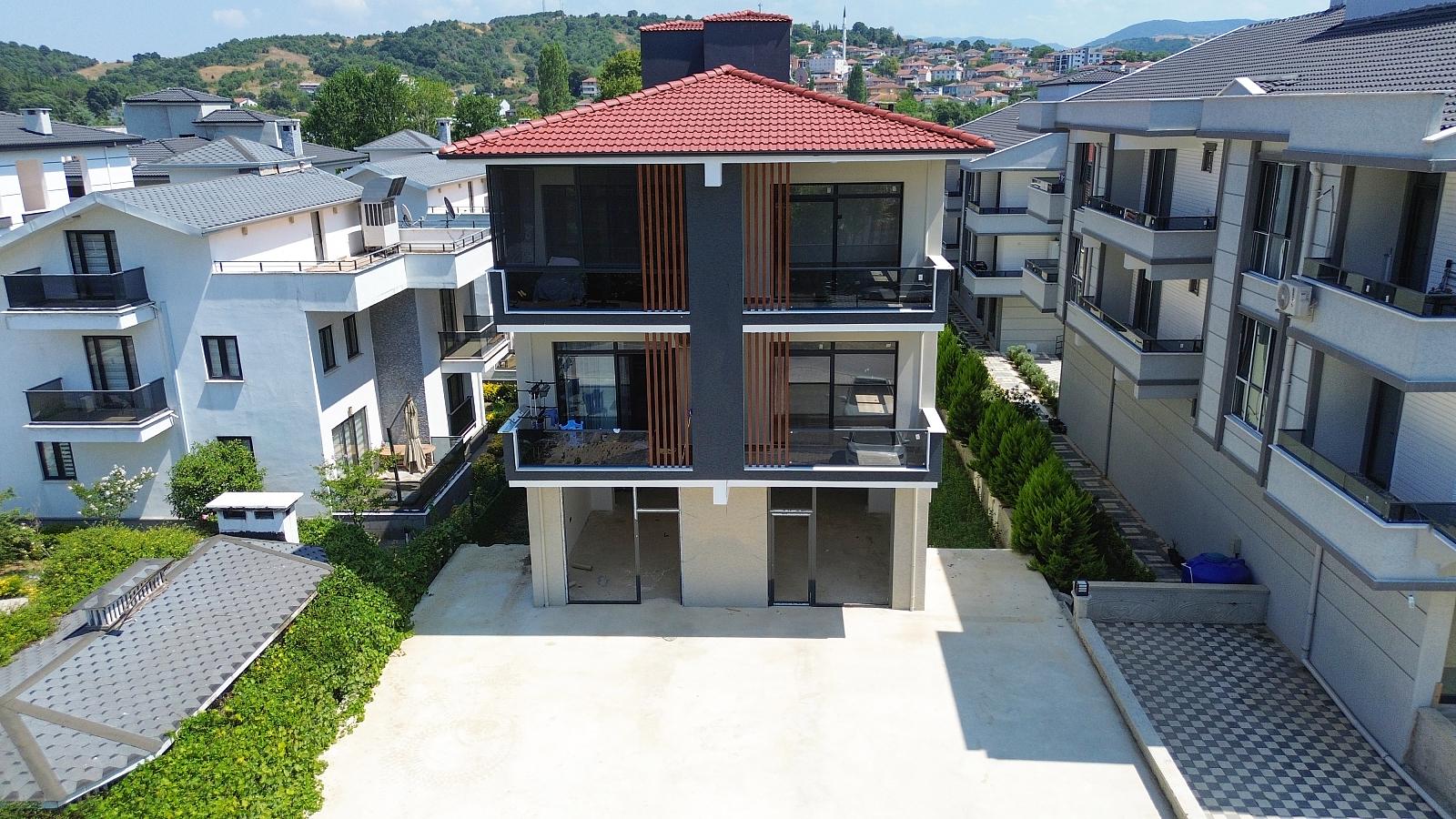 Apartments in Kadıköy Bld, Yalova Merkez — photograph 1