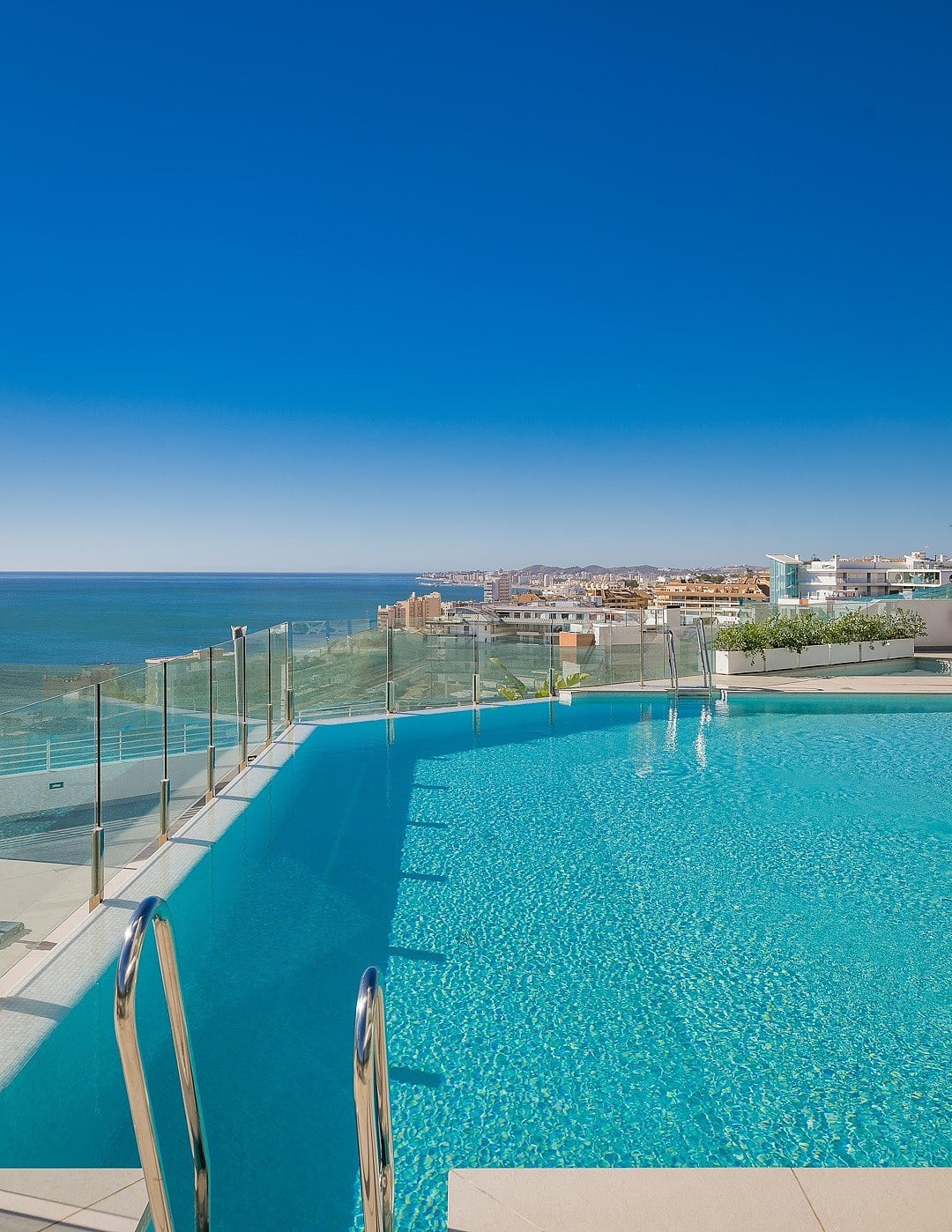 Apartments in El Higuerón, Fuengirola (AGP-00593)